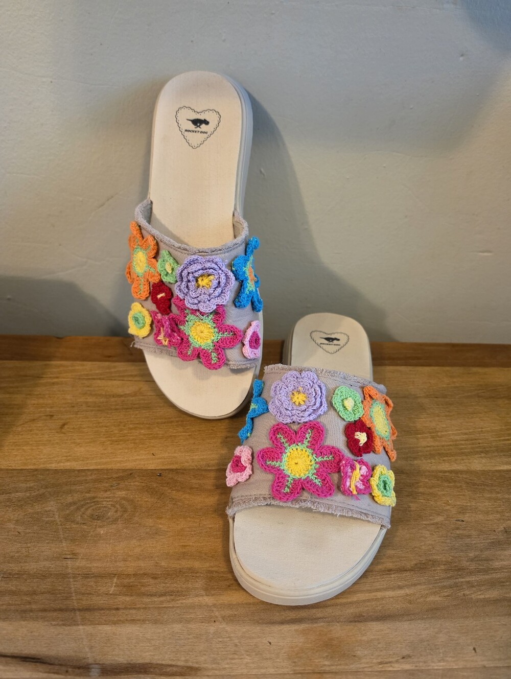 Rocket Dog Crochet Flower Slip On Sandals